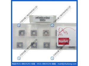 T1115由于新表面平滑技术“PremiumTec”的采用，性能稳定性大幅度提高。通过附着力强化技术和柱状晶体稳定化技术，改善了抗冲击强度和提高了刀具寿命，与厚的AL涂层结合提高了耐磨性。

