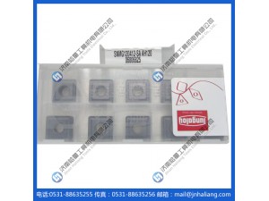 T3130由于新表面平滑技术“PremiumTec”的采用，性能稳定性大幅度提高。通过附着力强化技术与高韧性基体与等方柱状晶体涂层的组合，使其成为抗崩刃性及耐磨性均优良的通用铣削加工用材质。
