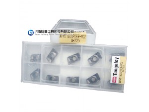 AH120适应大多数工件材料的通用材质,实现卓越的平衡性能。适用于不锈钢的连续到中断续加工。用于铸铁切削的通用材质。适应的切削条件范围大。
